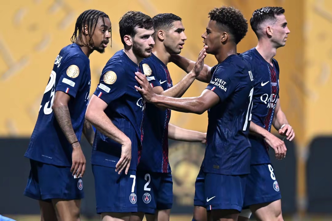 英雄联盟投注-关于意大利杯赛程吃紧；拜仁慕尼黑转会期更衣室发声；质疑声仍在；身体对抗强度拉满的信息